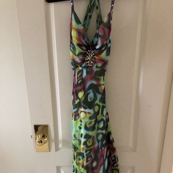 Faviana Couture Gown with sequins - Picture 2 of 4